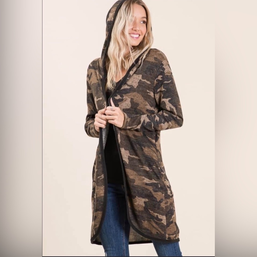 Camo hooded cardigan